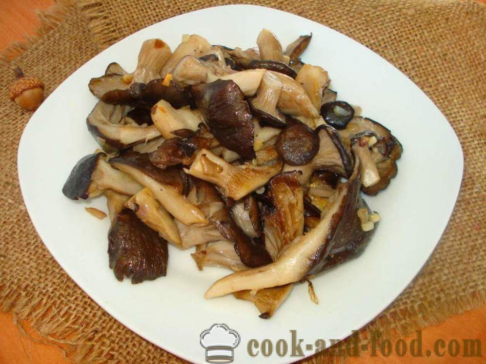 Los hongos ostra frita con cebolla y especias - cómo cocinar las setas de ostra fritas, un paso a paso de la receta fotos