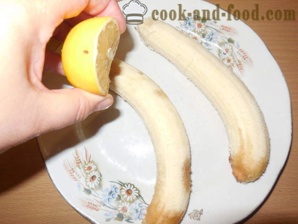 Los plátanos al horno con nueces y azúcar - los plátanos horneados como en el horno de postre, un paso a paso de la receta fotos