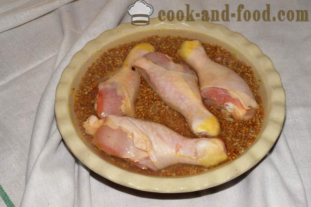 Pollo al horno en el horno de trigo sarraceno - cómo cocinar pollo con trigo sarraceno en el horno, con un paso a paso las fotos de la receta