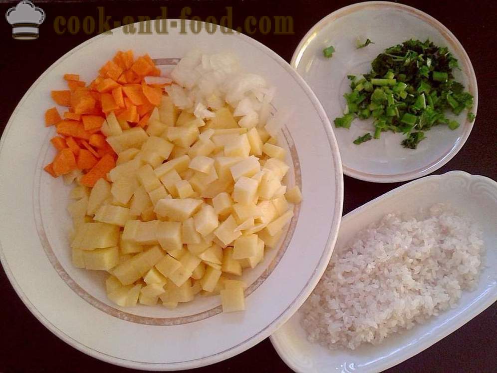 Simple sopa con albóndigas y arroz - cómo cocinar sopa con albóndigas en multivarka, paso a paso las fotos de la receta