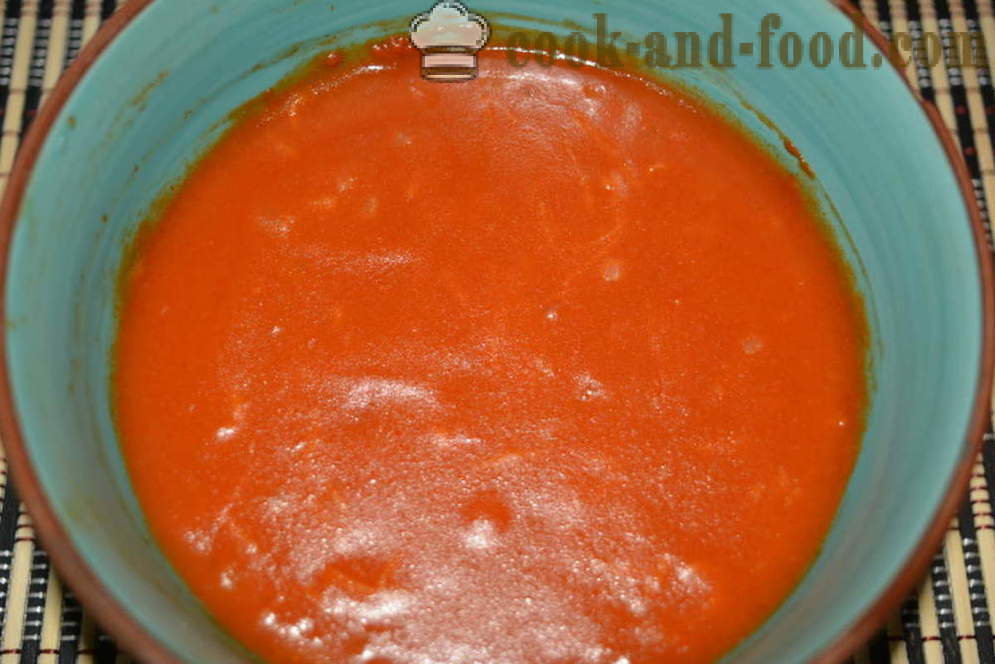 Salsa de Quick-salsa con la pasta de tomate en un microondas - cómo cocinar la salsa de tomate, salsa de carne en un horno de microondas, un paso a paso de la receta fotos