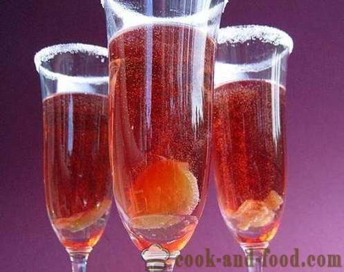 Bebidas 2017 de Año Nuevo y cócteles festivos en el año del gallo - alcohólica y no alcohólica
