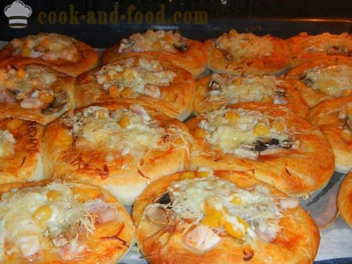 Mini pizzas con la masa en el horno - cómo hacer un mini-pizza en casa, paso a paso las fotos de la receta