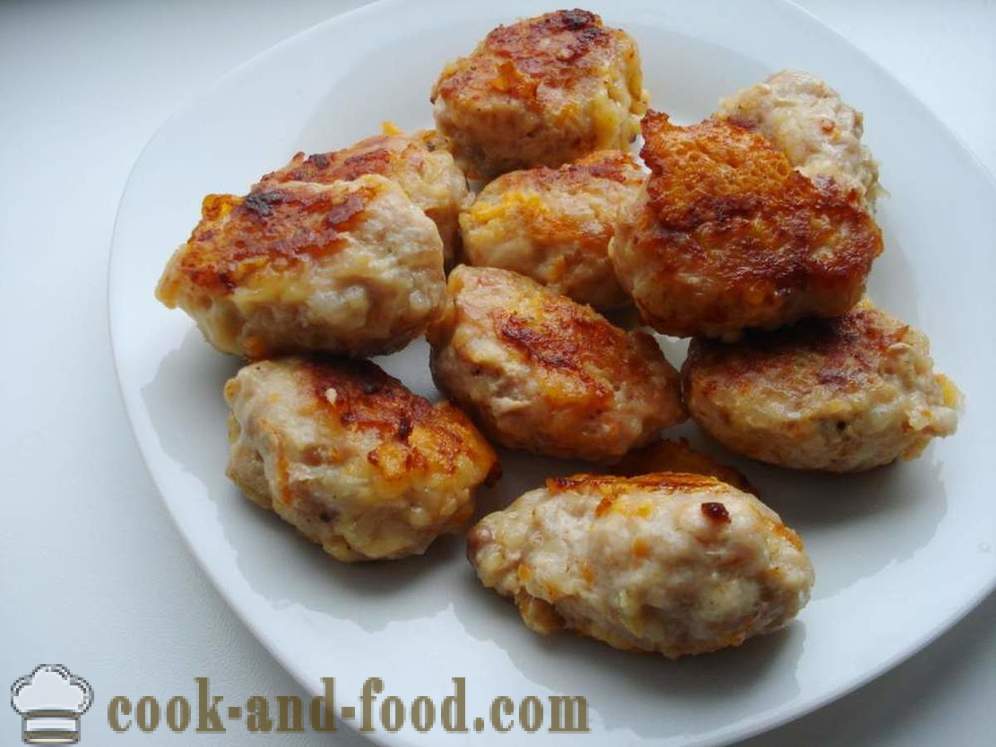 Albóndigas de pollo con queso en multivarka - cómo cocinar hamburguesas a multivarka, paso a paso las fotos de la receta