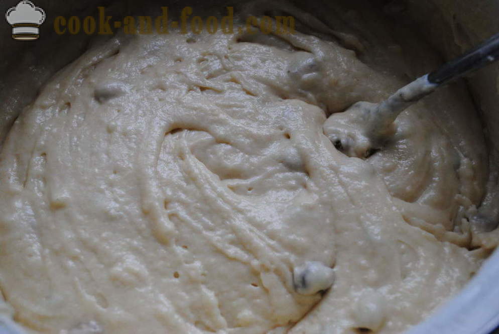 Torta hecha en casa con las pasas en el horno - cómo hacer magdalenas con las pasas en el kéfir, un paso a paso de la receta fotos