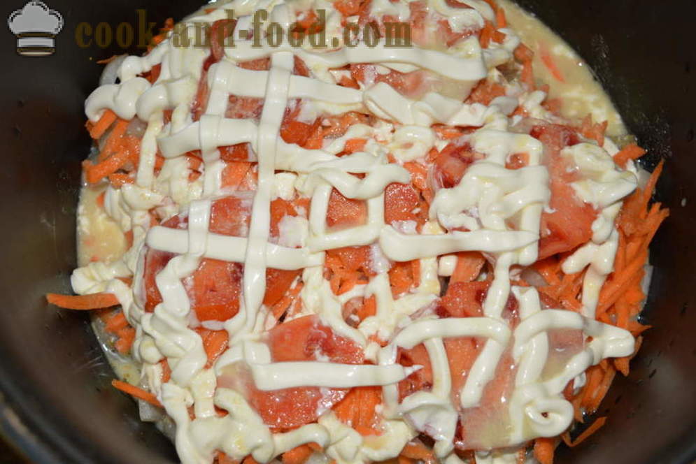 Pollock, guisado con cebollas, zanahorias y tomates en la mayonesa - paso a paso cómo cocinar guiso de abadejo con verduras en multivarka, la receta con una foto