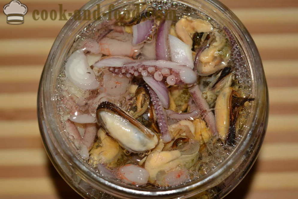 Cóctel de mariscos marinados, tanto en la tienda - la forma en Pickle mariscos congelados en casa, paso a paso las fotos de la receta