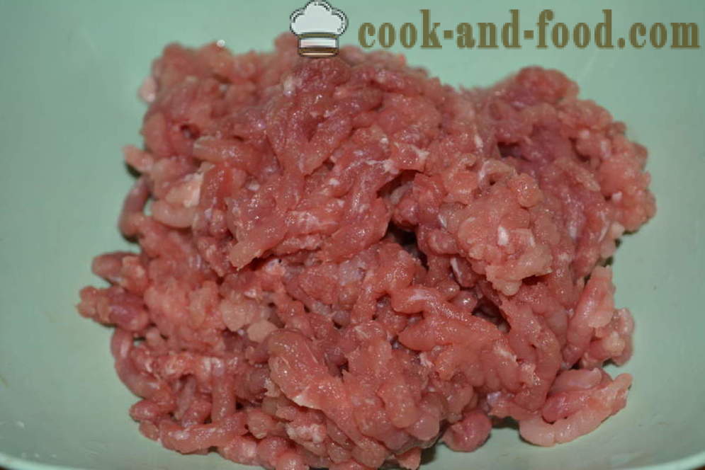 Nido deliciosa del calabacín relleno de carne picada - cómo preparar calabacín con carne picada en una sartén, un paso a paso de la receta fotos
