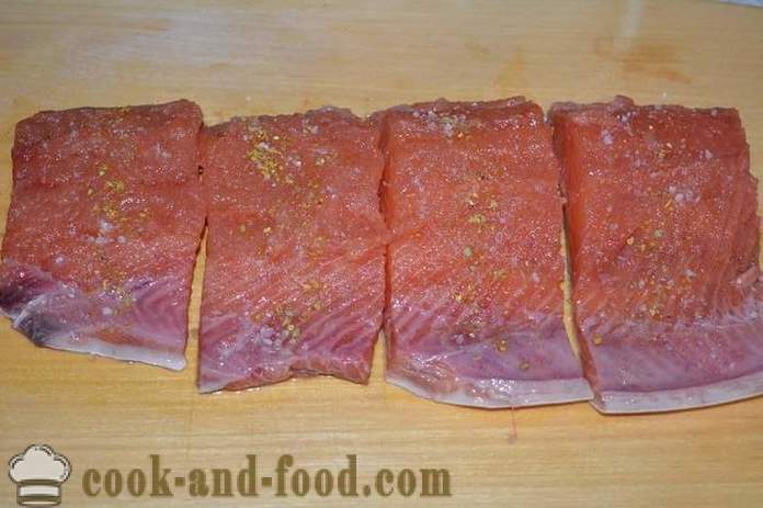 Salmón rosado con las verduras cocidas al horno en el horno - Cómo cocinar un salmón rosado jugoso en el horno, con un paso a paso las fotos de la receta
