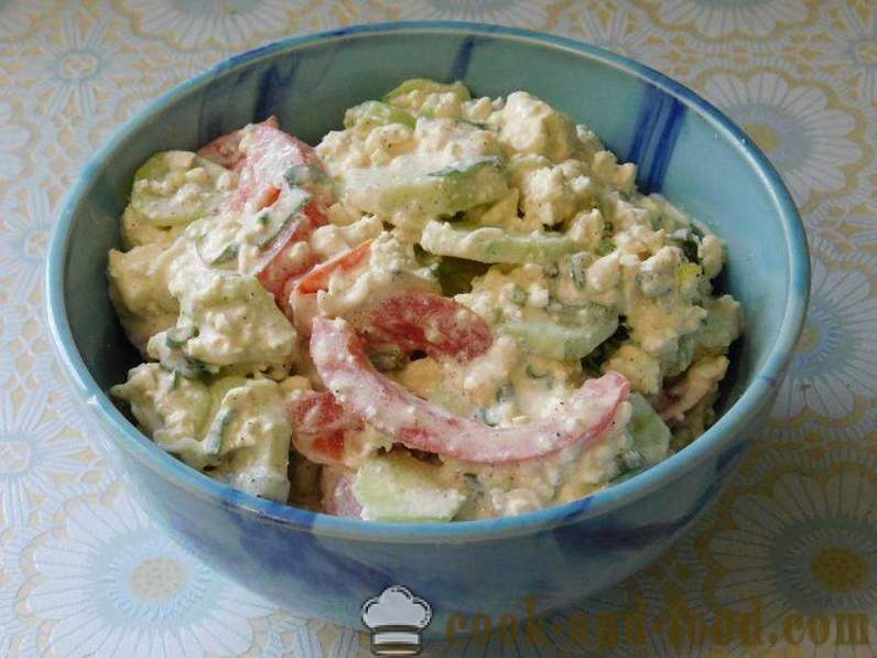Ensalada campesina con queso, pepino y tomate para el almuerzo o cena - cómo preparar ensalada de vegetales con queso, receta con foto