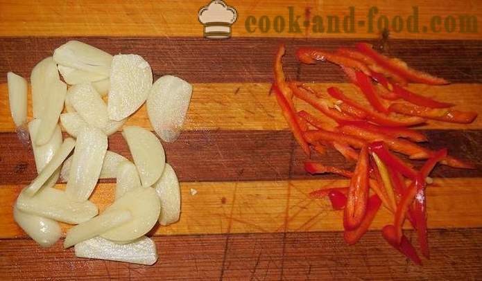 Pepino frito con pimiento picante, ajo y semillas de sésamo, cómo cocinar pepino frito - un paso a paso de la receta fotos