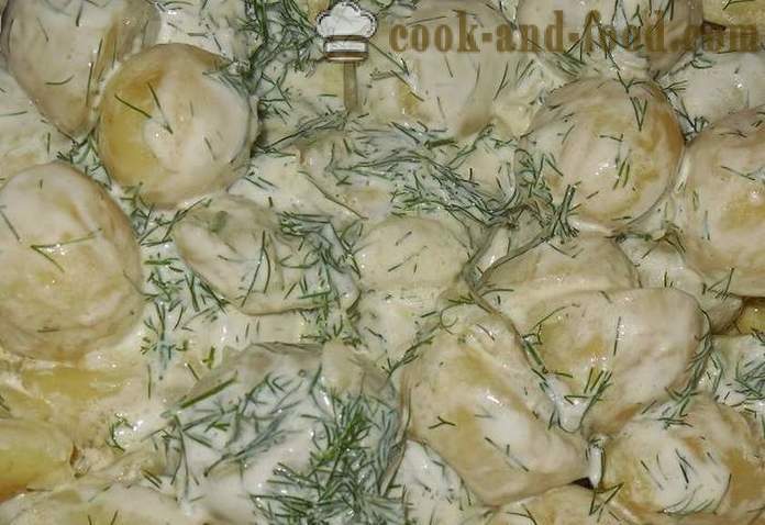 Deliciosas patatas a la crema agria con eneldo y ajo - cómo cocinar un delicioso patatas nuevas, una receta sencilla con una foto