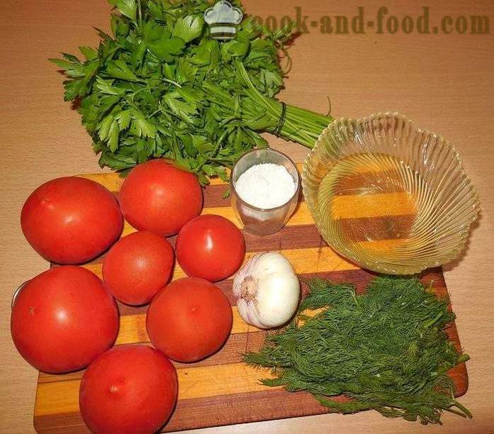 Tomates rápidos salados con ajo y hierbas en una cacerola - Receta para el tomate en escabeche, con fotos