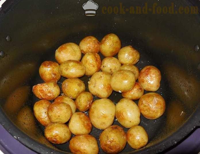 Patatas jóvenes en multivarka con crema agria, eneldo y ajo - receta paso a paso, con fotos y deliciosas para cocinar patatas nuevas