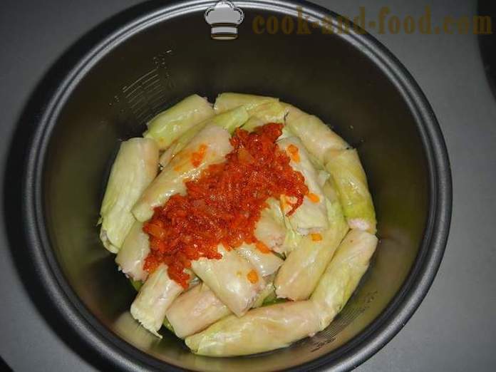 Delicioso relleno de carne picada, arroz y salsa de tomate - cómo cocinar los rollos de repollo en multivarka, paso a paso la receta con fotos.