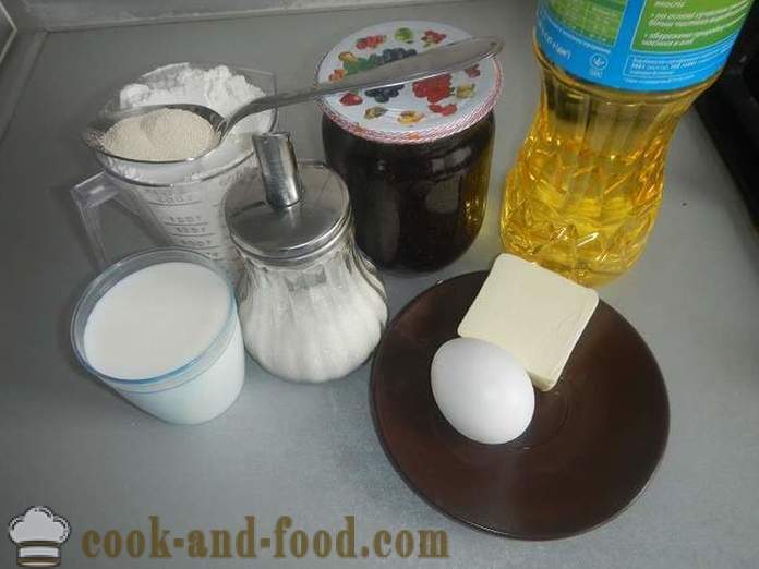 Rosquillas levadura exuberantes rellenos de mermelada - cómo hacer buñuelos en la levadura seca y la leche, un paso a paso de la receta fotos