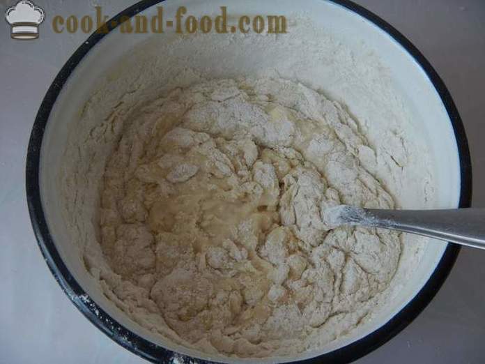 Rosquillas levadura exuberantes rellenos de mermelada - cómo hacer buñuelos en la levadura seca y la leche, un paso a paso de la receta fotos