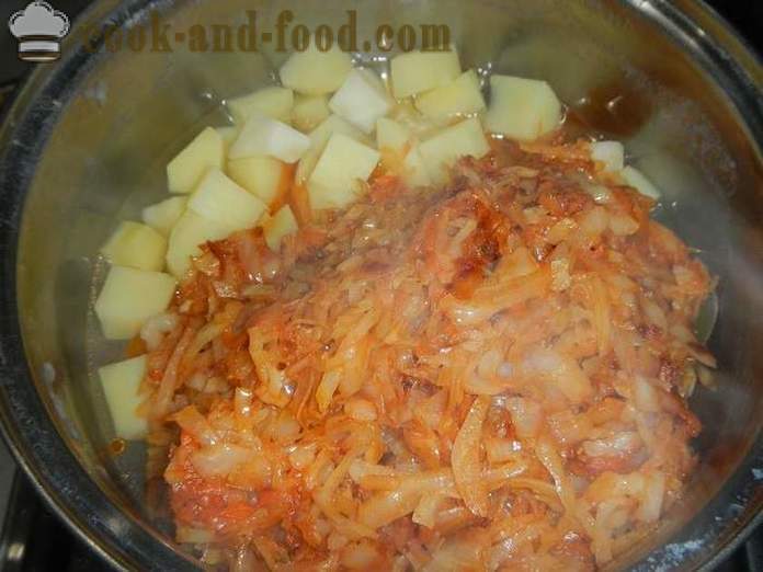 Guiso de verduras con patatas y col en multivarka, olla o sartén. Receta de cómo hacer estofado de verduras - paso a paso con fotos.