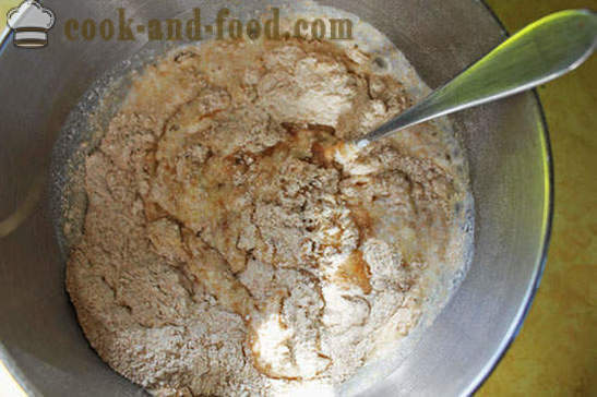 Pan sin levadura y fermento yogur, cocido en el horno - trigo - el centeno, la simple receta casera con una foto