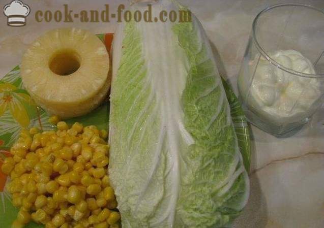 Ensalada de col china con piña, maíz y granada - fácil, sencillo y muy sabroso, con un paso a paso las fotos de la receta